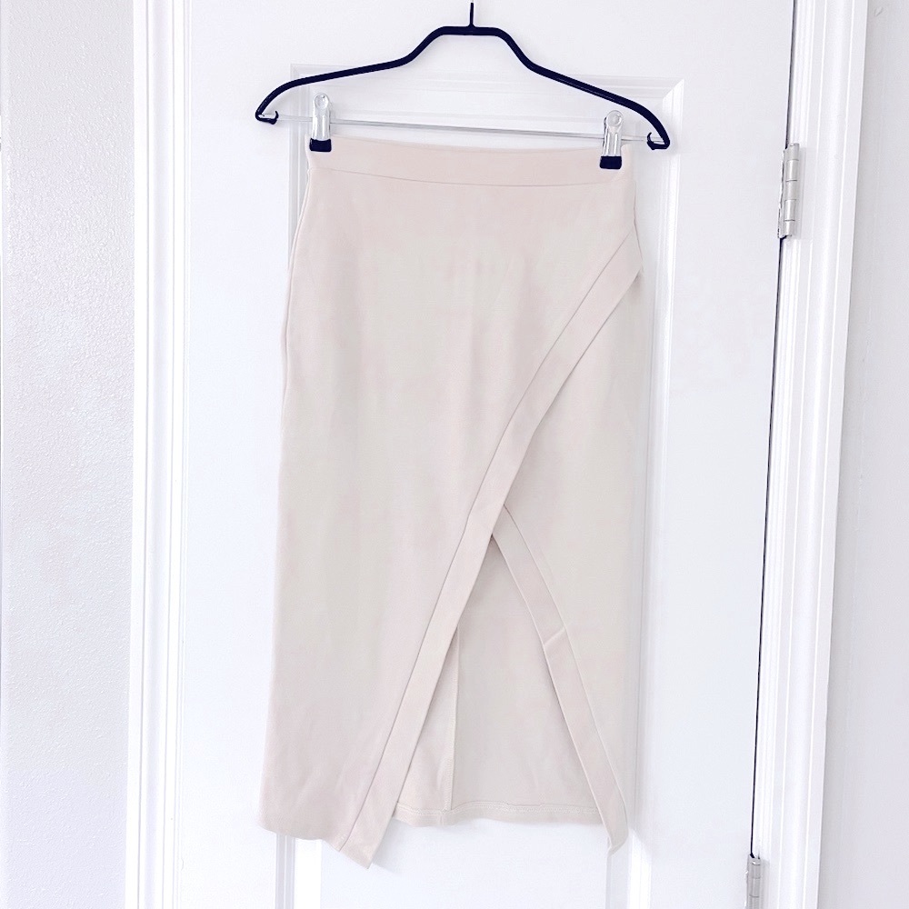 Lulu’s | Cream Wrap Skirt | Size Small NWOT